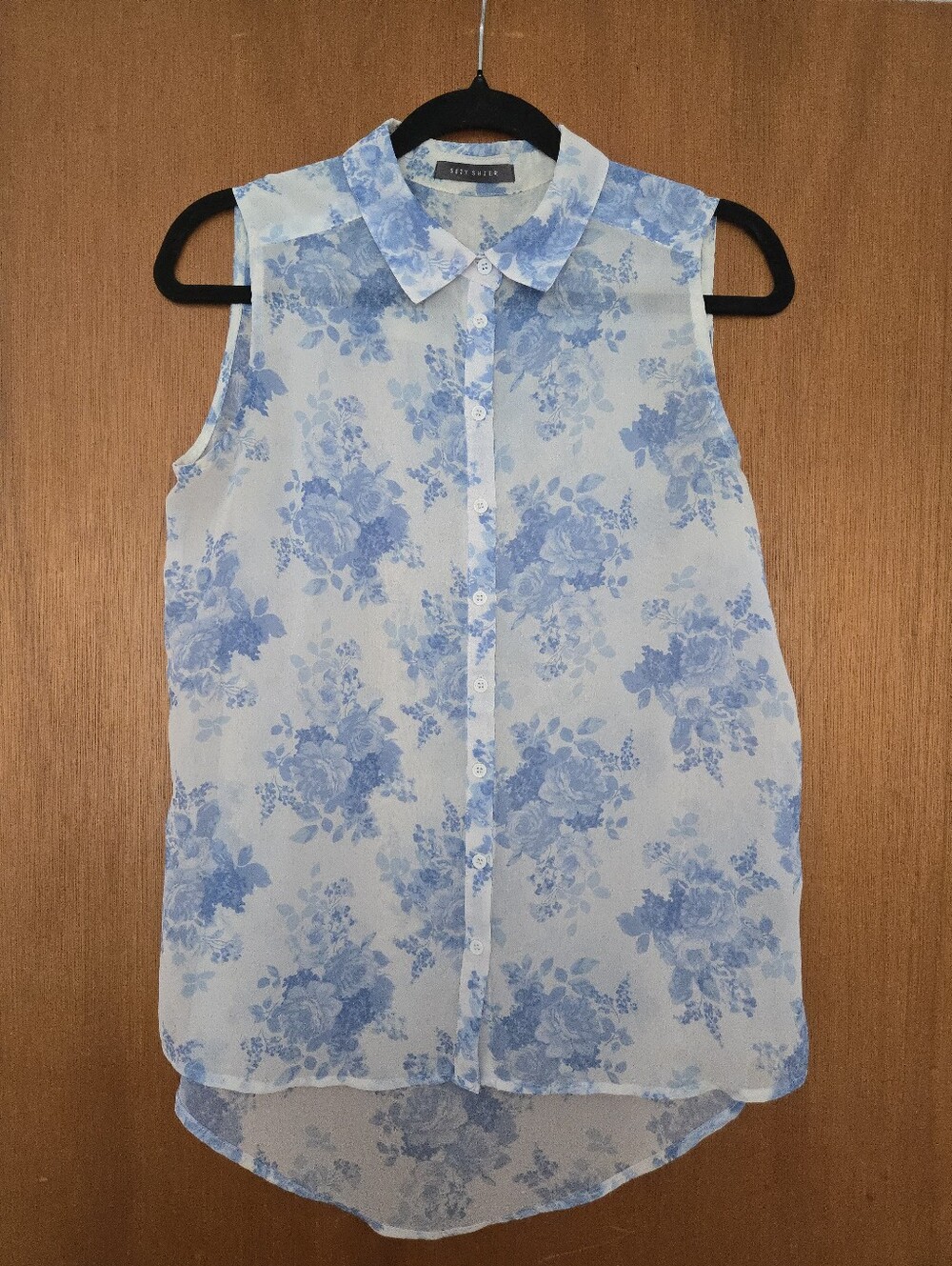 Suzy Shier Sleeveless Sheer Floral Button-Up in Light Blue and White